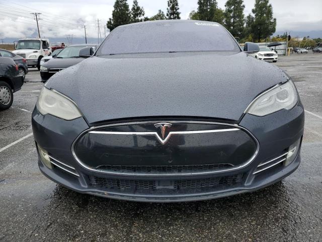 5YJSA1E24GF129246 - 2016 TESLA MODEL S ნაცრისფერი ფოტო 5