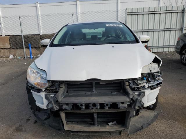 1FAHP3H2XCL192087 - 2012 FORD FOCUS SEL WHITE photo 5