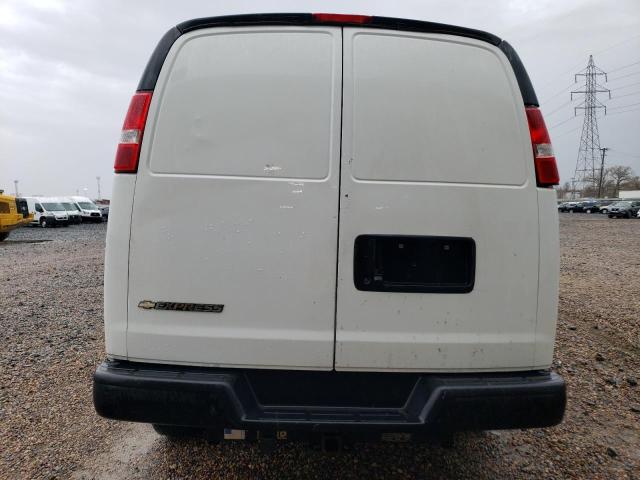 1GCWGAFB7J1321534 - 2018 CHEVROLET EXPRESS G2 WHITE photo 6