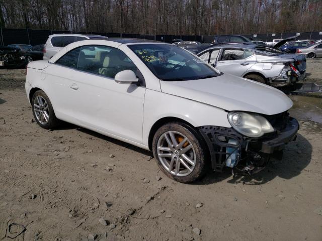 WVWFA71F38V007722 - 2008 VOLKSWAGEN EOS LUX 白色 照片 4