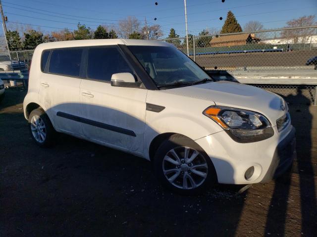 KNDJT2A64C7445282 - 2012 KIA SOUL + WHITE photo 4