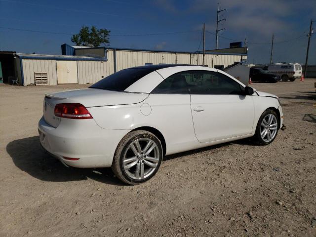 WVWFW8AH1DV003008 - 2013 VOLKSWAGEN EOS LUX 白色 照片 3