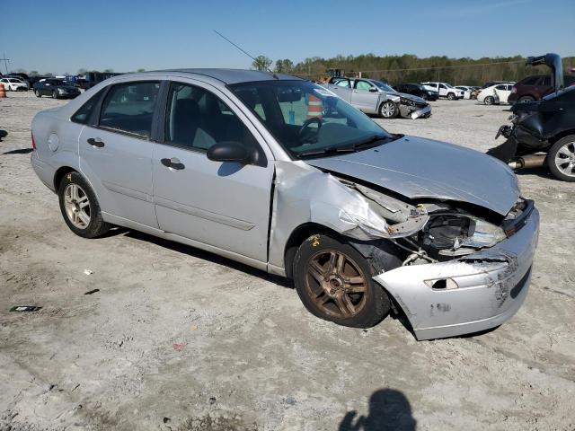 1FAFP34P81W174353 - 2001 FORD FOCUS SE SILVER photo 4