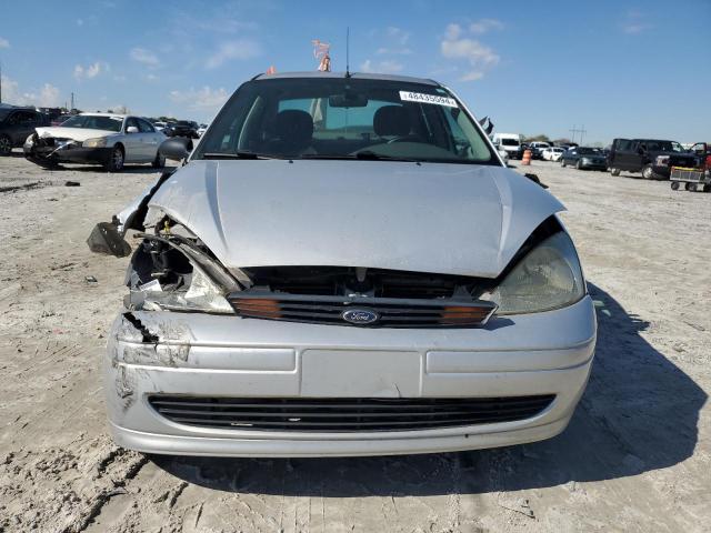 1FAFP34P81W174353 - 2001 FORD FOCUS SE SILVER photo 5