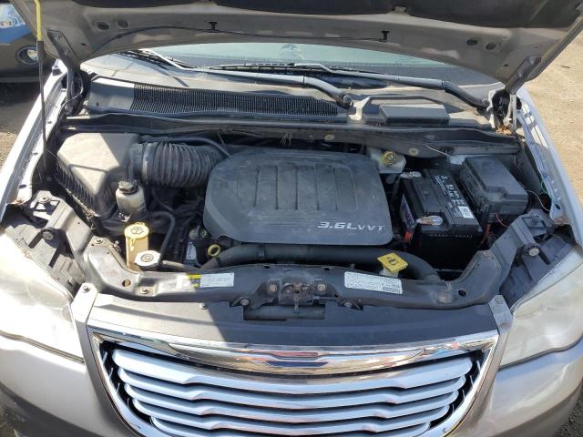 2C4RC1BG4DR720458 - 2013 CHRYSLER TOWN & COU TOURING SILVER photo 12