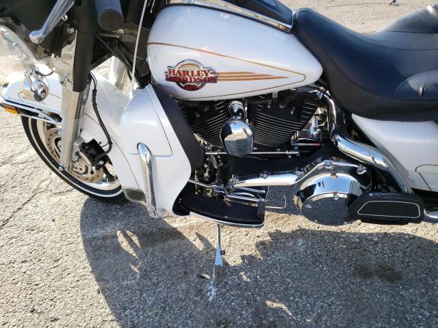 1HD1FC4147Y724825 - 2007 HARLEY-DAVIDSON FLHTCUI 白色 照片 9