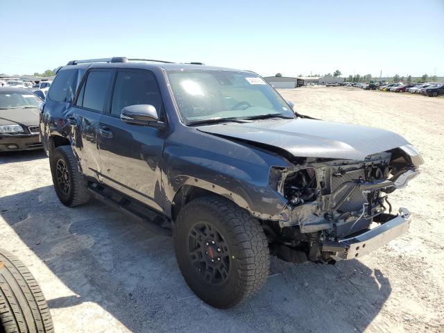 JTEFU5JR4P5294312 - 2023 TOYOTA 4RUNNER SR5 GRAY photo 4