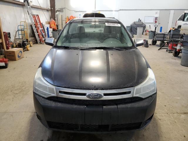 1FAHP34N88W168554 - 2008 FORD FOCUS S/SE BLACK photo 5