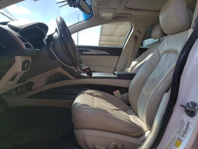 3LN6L5E97HR619269 - 2017 LINCOLN MKZ RESERVE თეთრი ფოტო 7