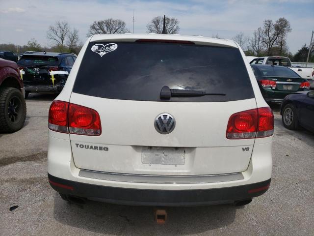 WVGZM77LX6D026221 - 2006 VOLKSWAGEN TOUAREG 4.2 WHITE photo 6