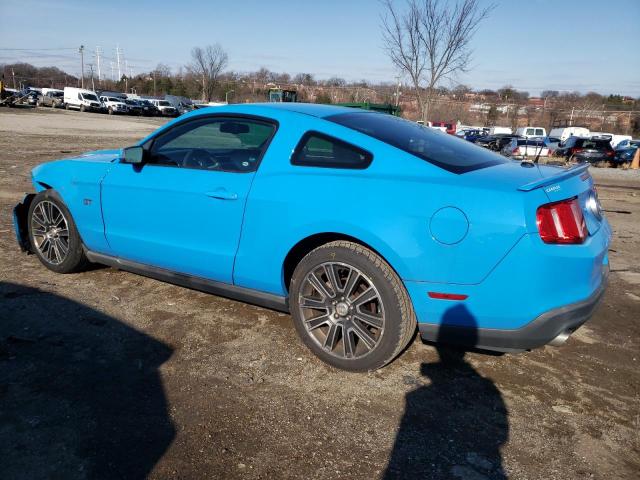 1ZVBP8CH0A5120807 - 2010 FORD MUSTANG GT BLUE photo 2