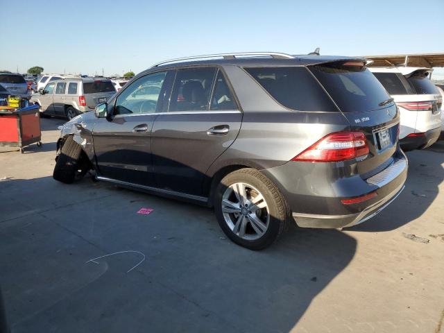 4JGDA5HB9CA033428 - 2012 MERCEDES-BENZ ML 350 4MATIC GRAY photo 2