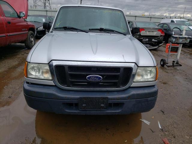 1FTYR10D24PA20913 - 2004 FORD RANGER SILVER photo 5