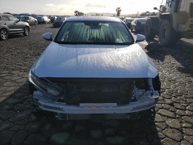 1HGCV1F56JA054438 - 2018 HONDA ACCORD EXL WHITE photo 5