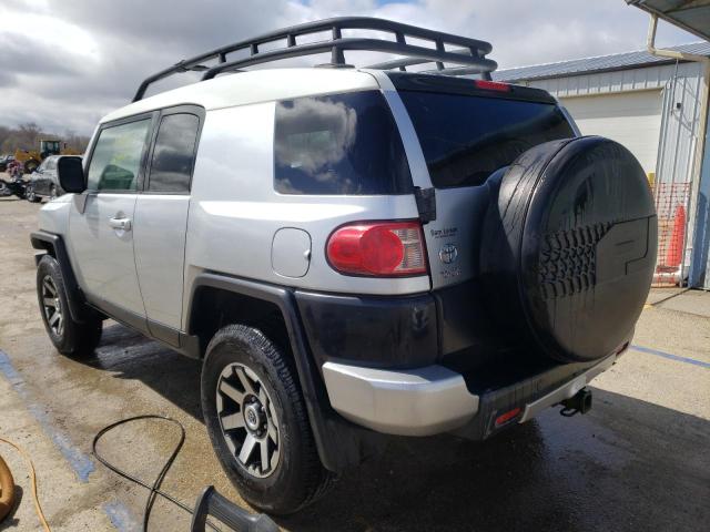 JTEBU11F370095956 - 2007 TOYOTA FJ CRUISER SILVER photo 2