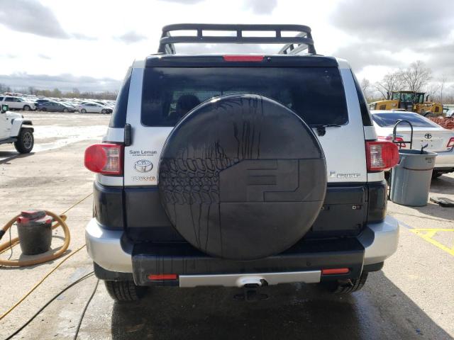 JTEBU11F370095956 - 2007 TOYOTA FJ CRUISER SILVER photo 6