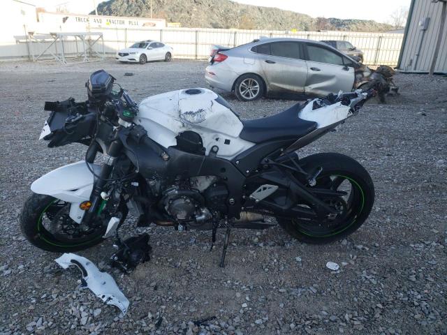 JKAZXCR17HA005230 - 2017 KAWASAKI ZX1000 R WHITE photo 3