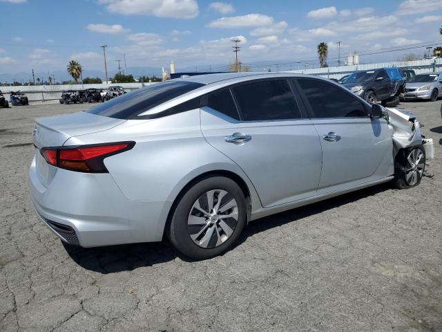 1N4BL4BV0KC258073 - 2019 NISSAN ALTIMA S SILVER photo 3