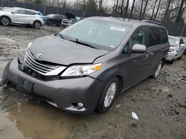 2012 TOYOTA SIENNA XLE, 