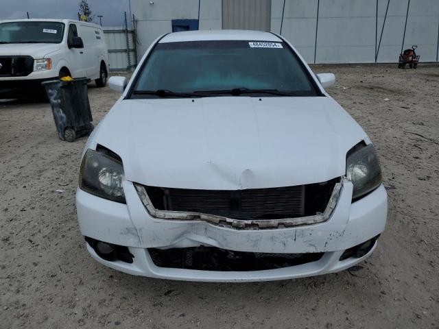 4A32B3FFXAE011587 - 2010 MITSUBISHI GALANT ES WHITE photo 5