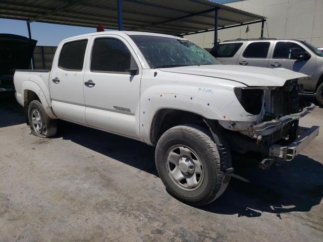 3TMJU4GN6FM189938 - 2015 TOYOTA TACOMA DOUBLE CAB PRERUNNER WHITE photo 4