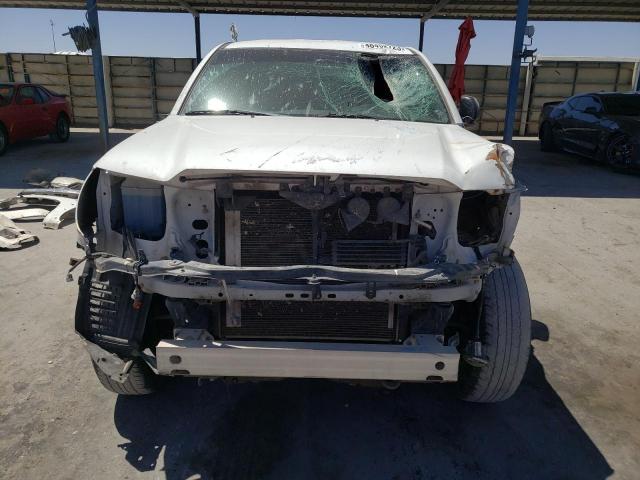 3TMJU4GN6FM189938 - 2015 TOYOTA TACOMA DOUBLE CAB PRERUNNER WHITE photo 5
