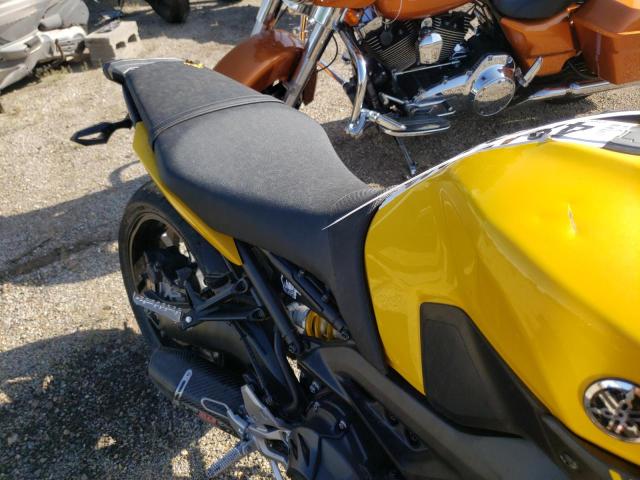 JYARN33E8FA005804 - 2015 YAMAHA FZ09 YELLOW photo 6