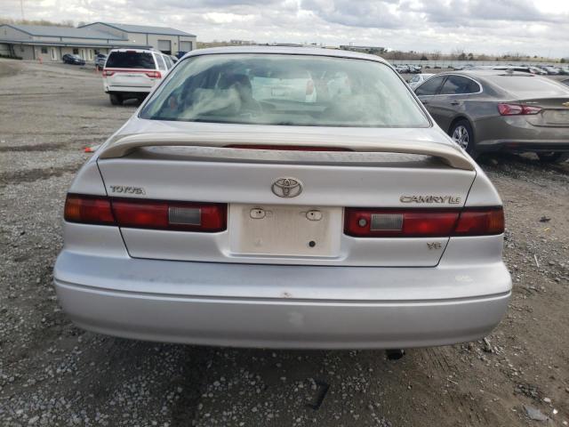 4T1BF28K2XU075306 - 1999 TOYOTA CAMRY LE SILVER photo 6