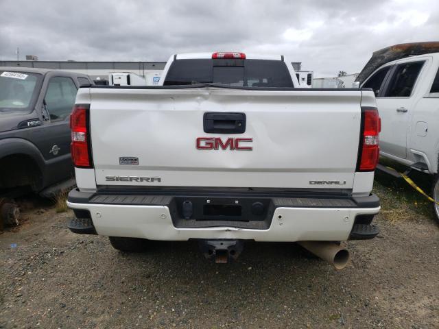 1GT12UEY5JF283160 - 2018 GMC SIERRA K2500 DENALI WHITE photo 6