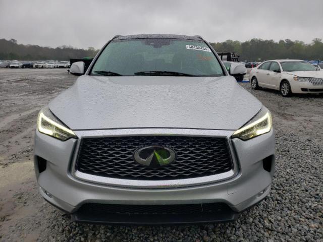 3PCAJ5M16KF143721 - 2019 INFINITI QX50 ESSENTIAL SILVER photo 5