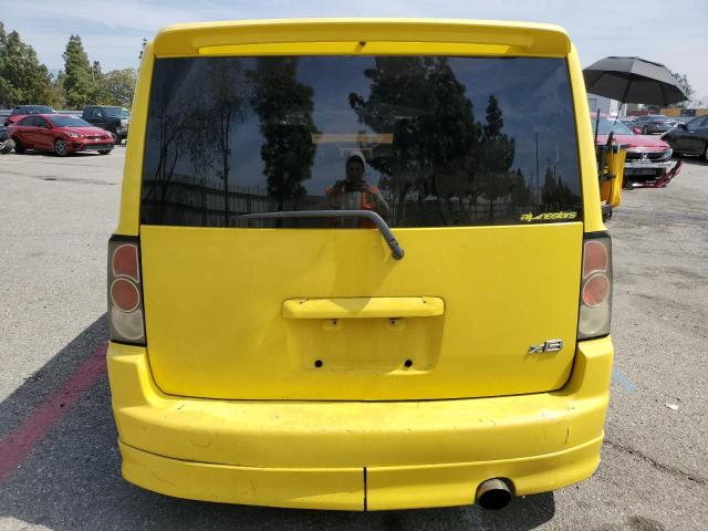 JTLKT334854015740 - 2005 TOYOTA SCION XB YELLOW photo 6