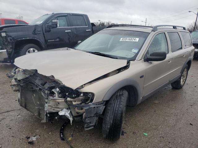 2004 VOLVO XC70, 