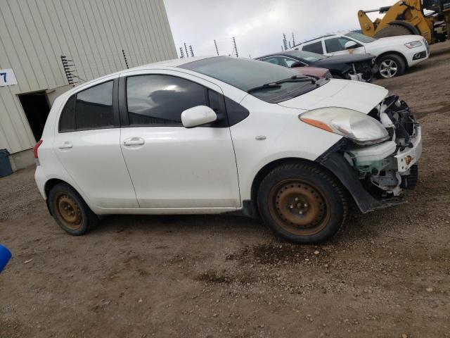 JTDKT903795229676 - 2009 TOYOTA YARIS WHITE photo 4