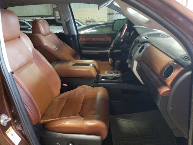 5TFGY5F1XEX165881 - 2014 TOYOTA TUNDRA CREWMAX PLATINUM Qəhvəyi foto 5