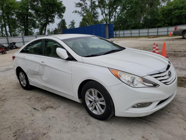 5NPEB4AC3DH725830 - 2013 HYUNDAI SONATA GLS WHITE photo 4