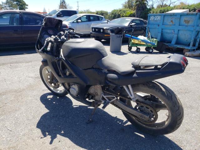 JH2PC1904KM200803 - 1989 HONDA CBR600 F BLACK photo 3