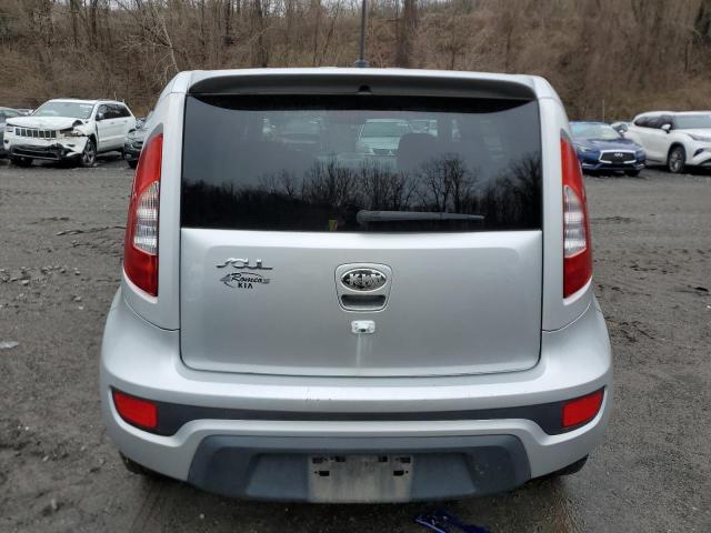 KNDJT2A62D7550520 - 2013 KIA SOUL + GRAY photo 6