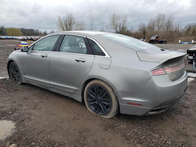 3LN6L2G98GR618125 - 2016 LINCOLN MKZ SILVER photo 2