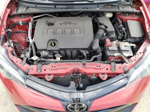 5YFBURHE5JP818848 - 2018 TOYOTA COROLLA L RED photo 11