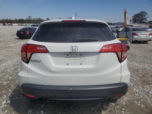 3CZRU5H38JM708786 - 2018 HONDA HR-V LX WHITE photo 6