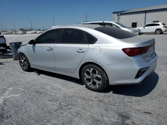 3KPF24AD5KE060007 - 2019 KIA FORTE FE SILVER photo 2