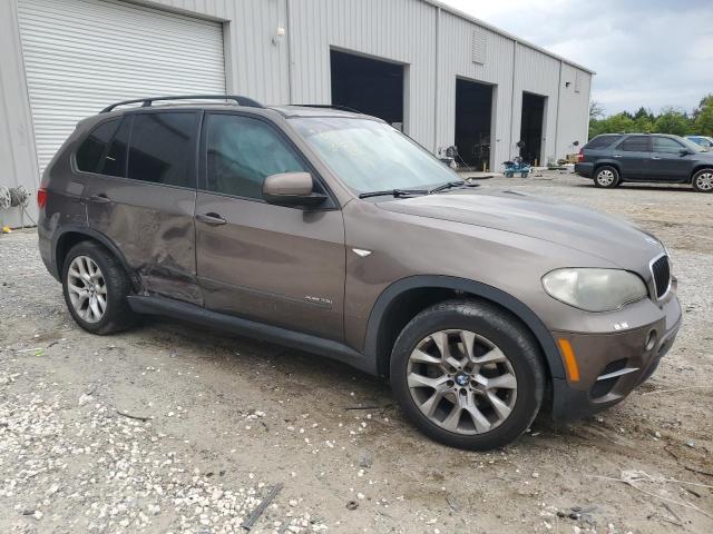 5UXZV4C54BL409349 - 2011 BMW X5 XDRIVE35I BROWN photo 4