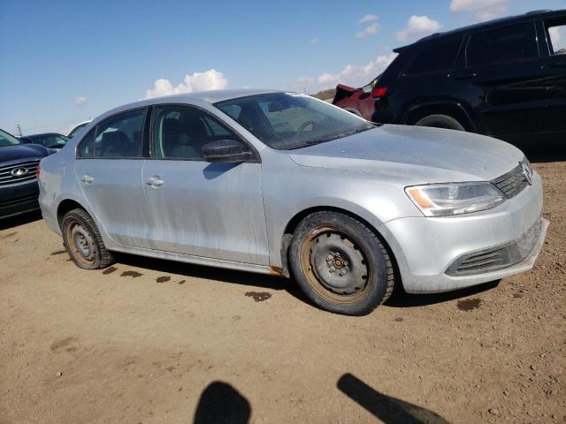 3VW2K7AJ4DM355921 - 2013 VOLKSWAGEN JETTA BASE Արծաթագույն լուսանկար 4