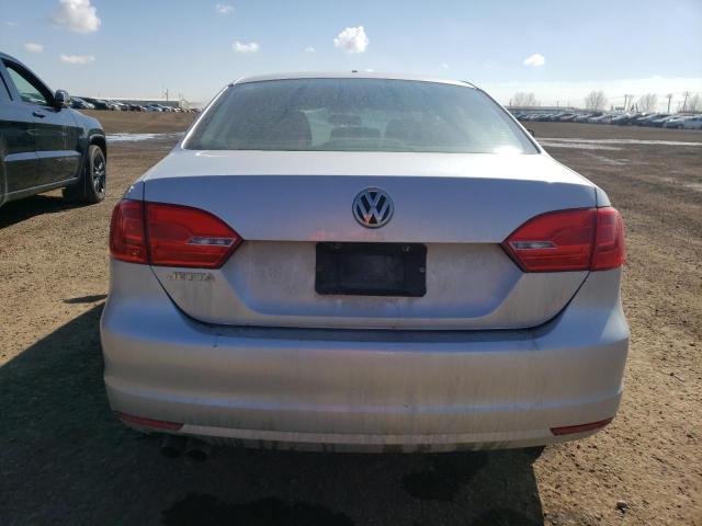 3VW2K7AJ4DM355921 - 2013 VOLKSWAGEN JETTA BASE Արծաթագույն լուսանկար 6