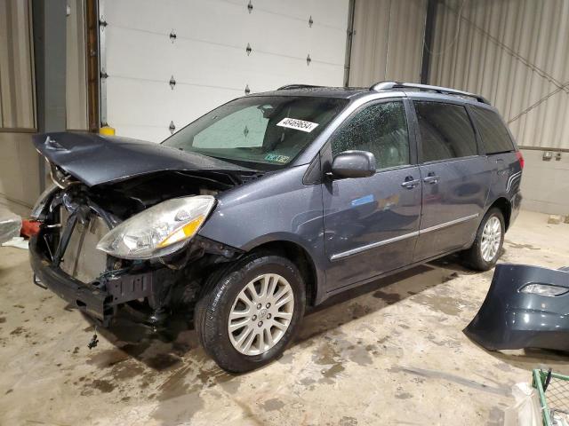 2010 TOYOTA SIENNA XLE, 