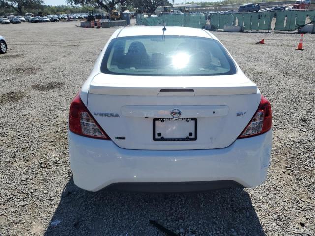 3N1CN7AP4KL878400 - 2019 NISSAN VERSA S أبيض صورة 6