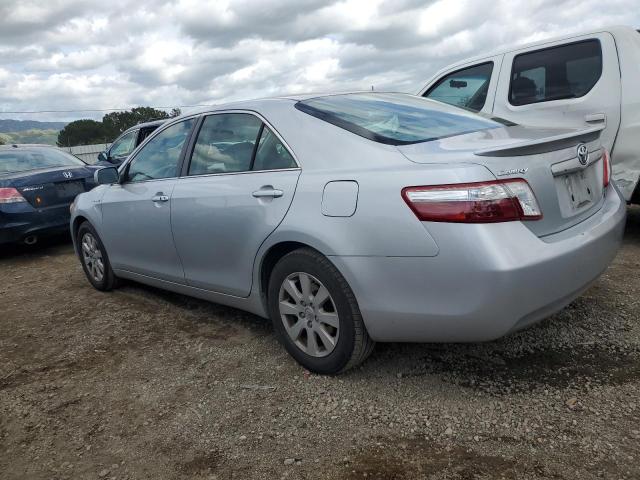 4T1BB46K67U015586 - 2007 TOYOTA CAMRY HYBRID SILVER photo 2