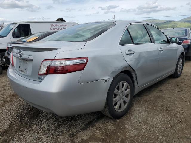 4T1BB46K67U015586 - 2007 TOYOTA CAMRY HYBRID SILVER photo 3