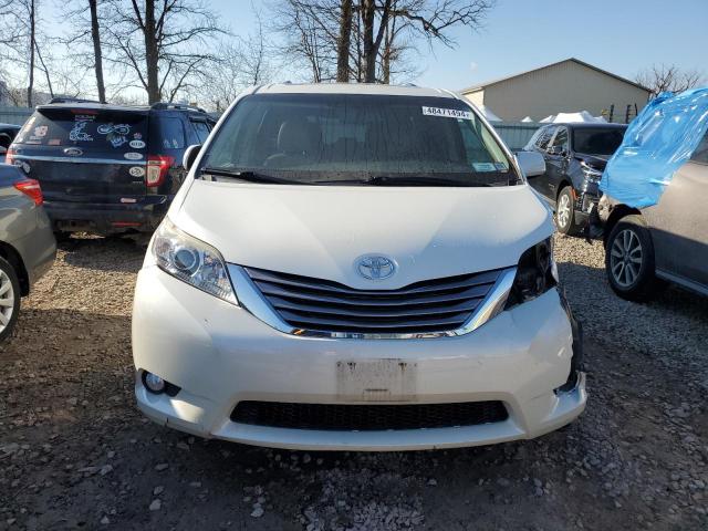 5TDYK3DC9GS749910 - 2016 TOYOTA SIENNA XLE WHITE photo 5