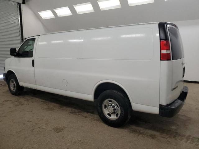 1GCWGBFP3L1141438 - 2020 CHEVROLET EXPRESS G2 WHITE photo 2